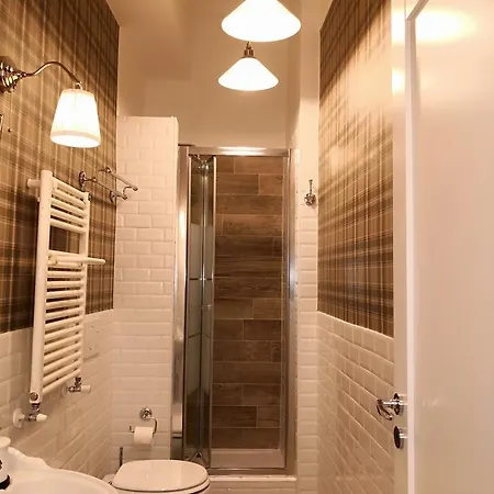 Urbana 33 3*