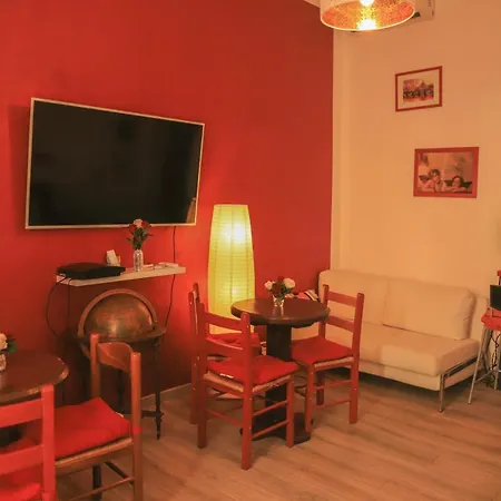 Hostel Holidays *