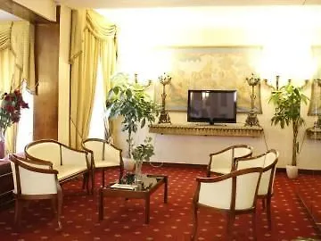 Lh Grand Hermitage מלון