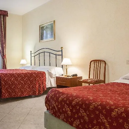 Marsala Hotel 2*