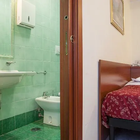 Hotel Marsala Rome