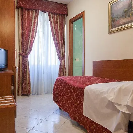 Marsala Hotel 2*