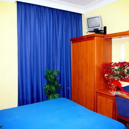 Tre Stelle Hotel 3*