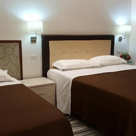 Sol Romae Bed and breakfast 2*