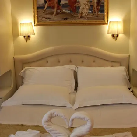 Dimora Frattina 2* Rome