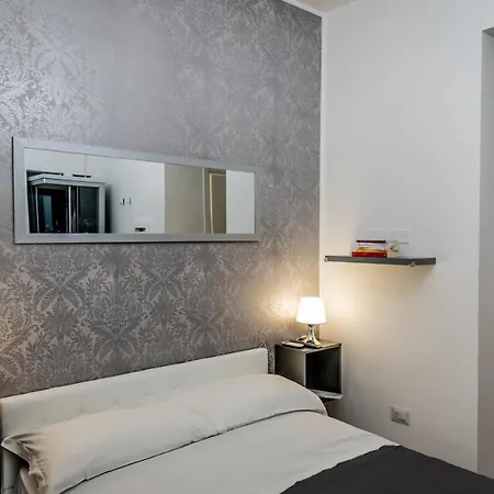 Inside 2* Roma