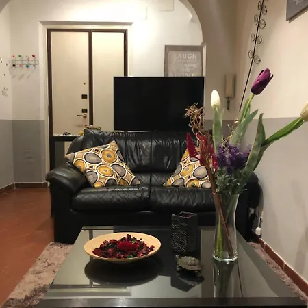 Ground Floor Trastevere Apartment Rome