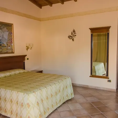Quadrifoglio Eur 3* Rome