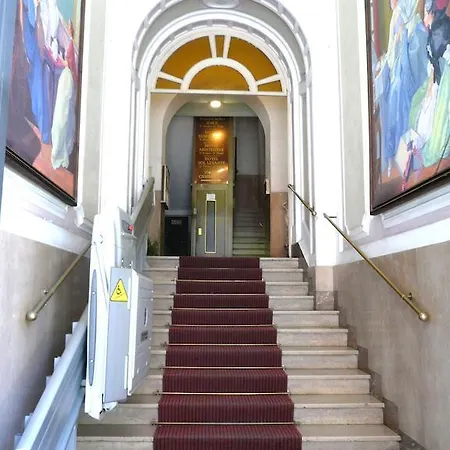 Cambridge Hotel Roma