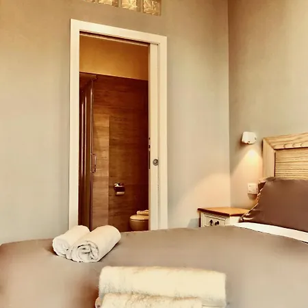 Audrey's Holidays - & Guest house