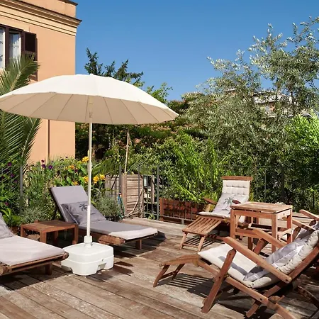 Palm Gallery Garden House Rome