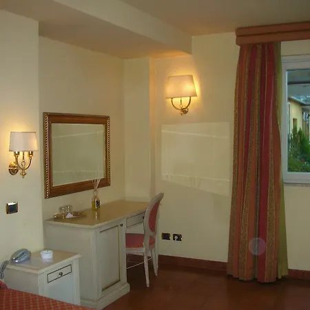 Quadrifoglio Eur 3* Rome