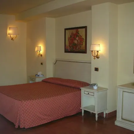 Quadrifoglio Eur Hotel
