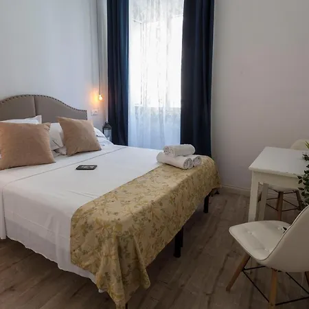 Hotel Cathrine 2*