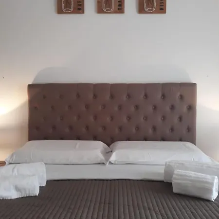Bed & Breakfast La Foglia Blu Roma