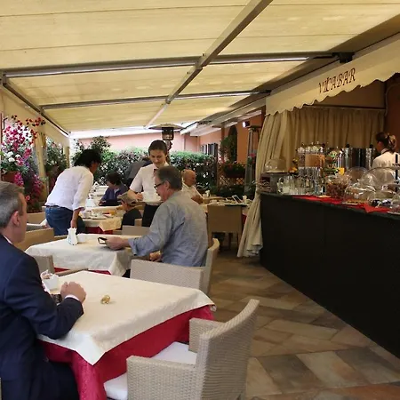 San Carlo Hotel 3*