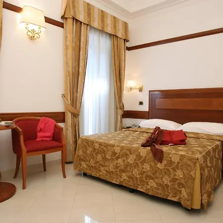 San Carlo Hotel 3*