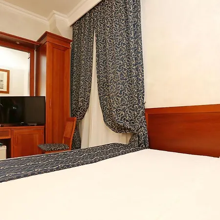 Adorasuite 3* Rome