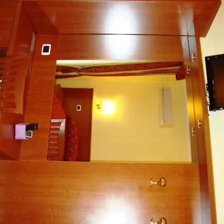 Residenza Fermi 2* Roma