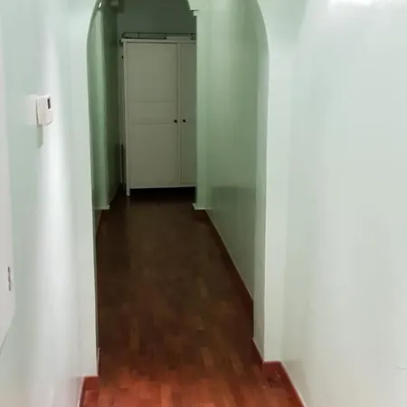 산티 쿠아트로 알 콜로세오