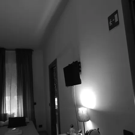 Guest house Suites Holiday Rooms *
