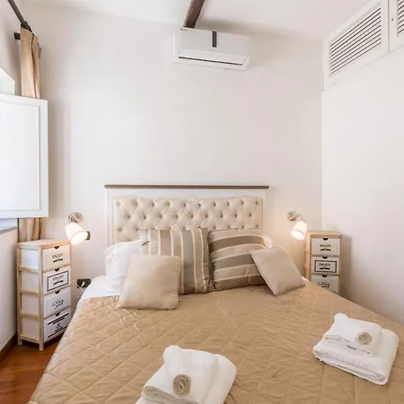 Holiday home Campo De Fiori Palace *