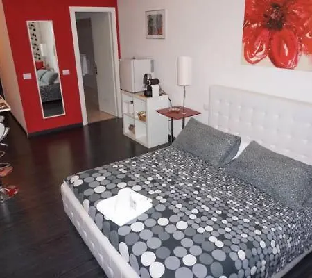 Guest house Domus Del Corso Spagna