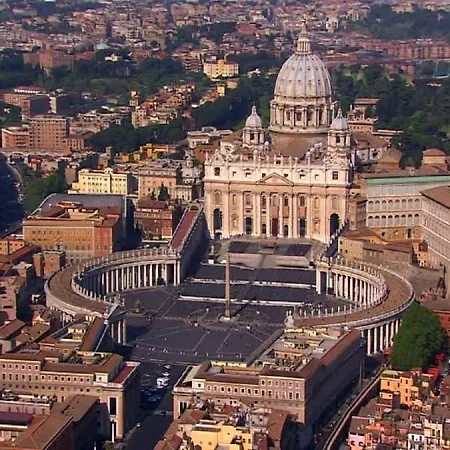 Saint Peter Luxury Top Floor Apartment