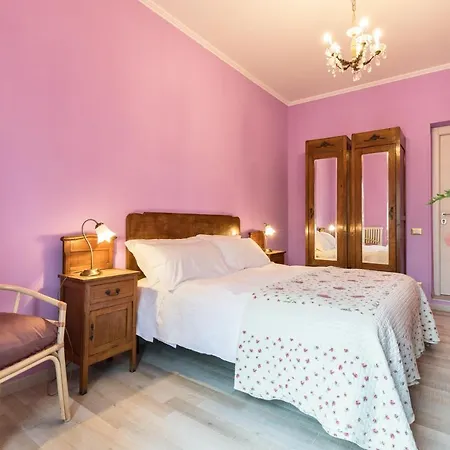 Bed & Breakfast A Tale 2*