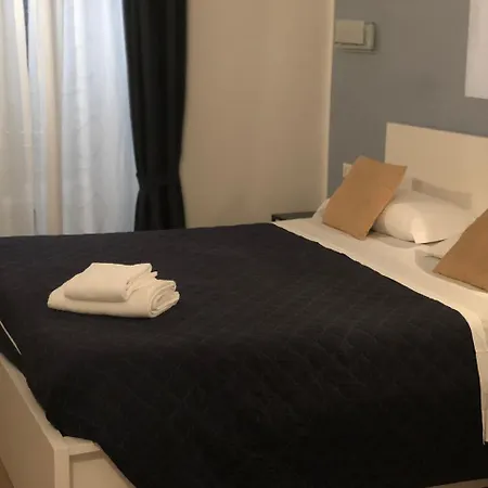 Residenza Giulia Al Colosseo Rome