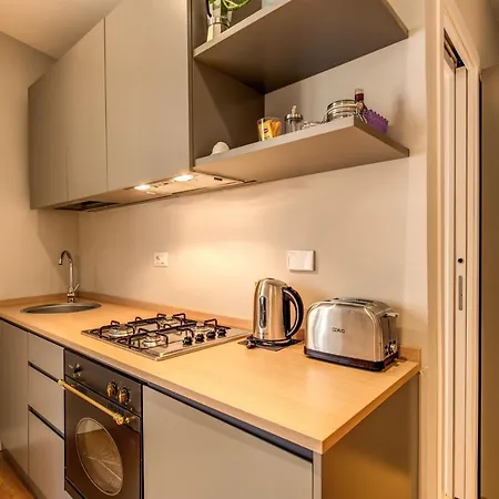Rr Campo Dei Fiori Apartment