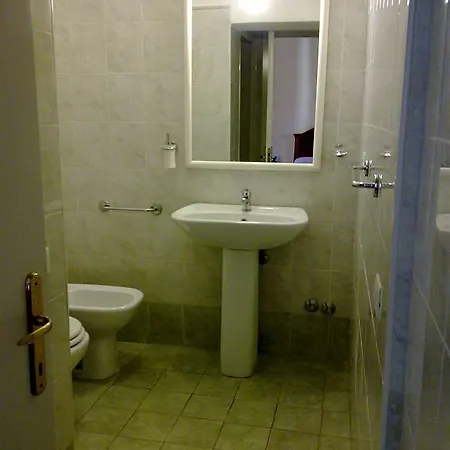 San Daniele Bundi House Penzion 2*