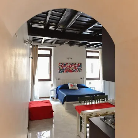 Urbana Colosseo Boutique Apartment *