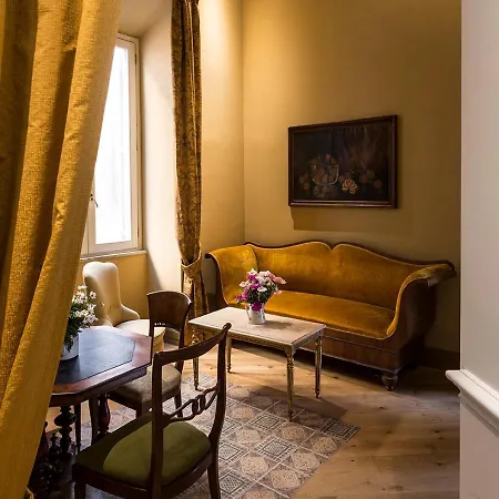 Navona Grand Affittacamere 2*