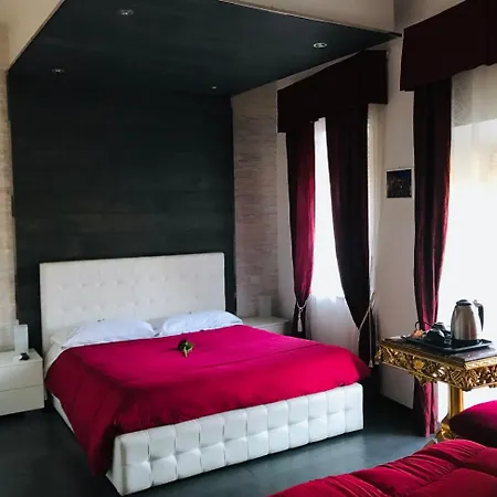 Royal Guest house 2*