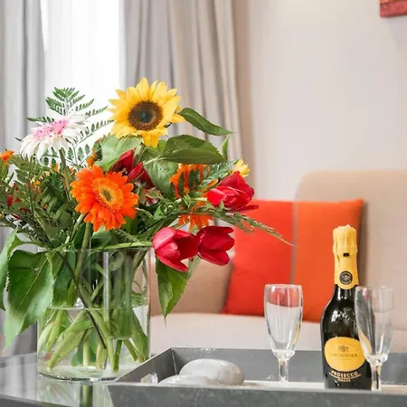 Apartment Living Rhome-spanishsteps *