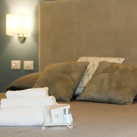 Eighty Four Luxury Guest house 3*