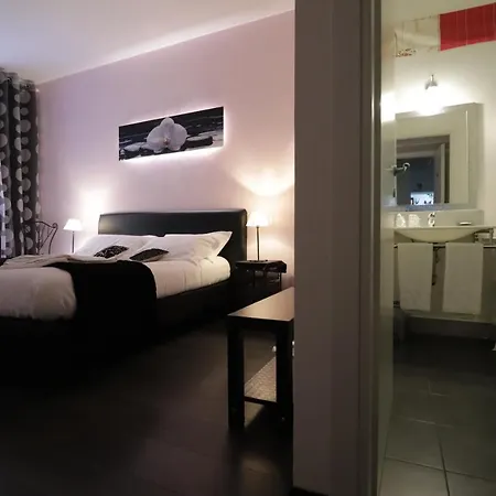 Caroline Bed & Breakfast 2*