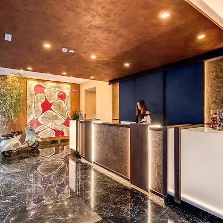 酒店 Prassede Palace 4*