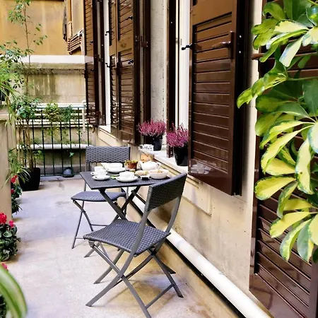 Bq House Colosseo Luxury Guest house 2*