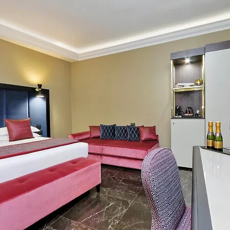 Bq House Colosseo Luxury 2* Rome