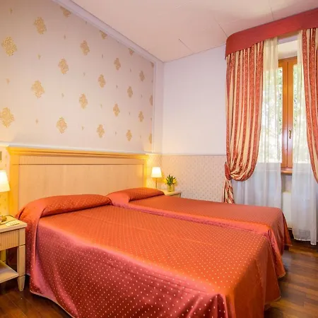 Arco Di Travertino Hotel Roma