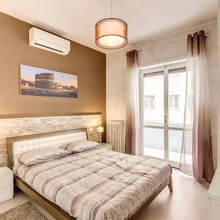 Via Domenico Silveri Apartment