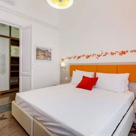 Apartment Bright And Modern 2 Bed Flat In Prati *