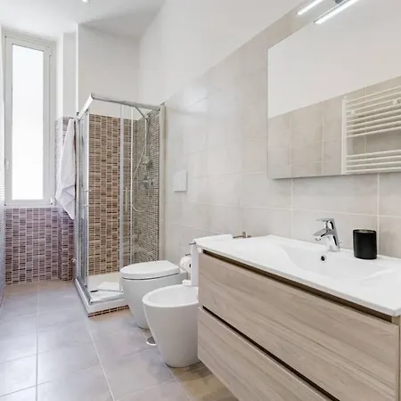 Bright And Modern 2 Bed Flat In Prati * Rome