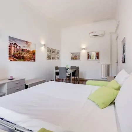 Bright And Modern 2 Bed Flat In Prati Apartment