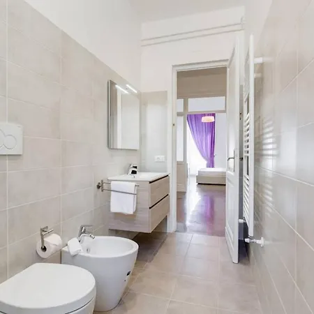Bright And Modern 2 Bed Flat In Prati Apartment Rome