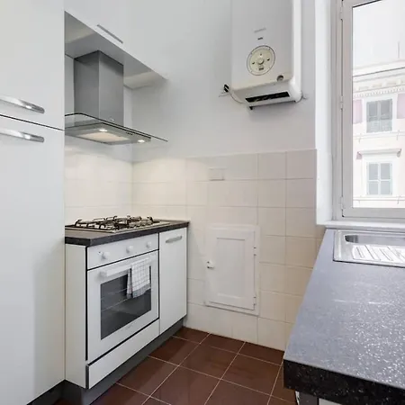 Apartment Bright And Modern 2 Bed Flat In Prati Rome