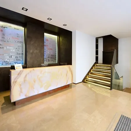 Life Hotel 4*