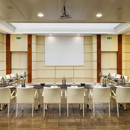 Una Deco Hotel 4*